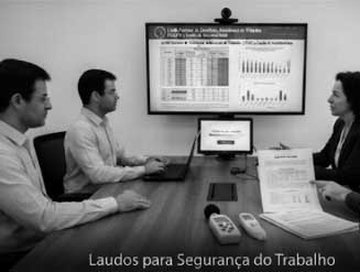 Engenheiro de segurança do trabalho realizando inspeção técnica de riscos ambientais para elaboração de laudos de conformidade laboral com perfeição.